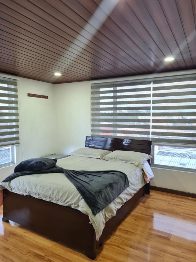 Hotel Casa Huesped Kiwi Богота Экстерьер фото